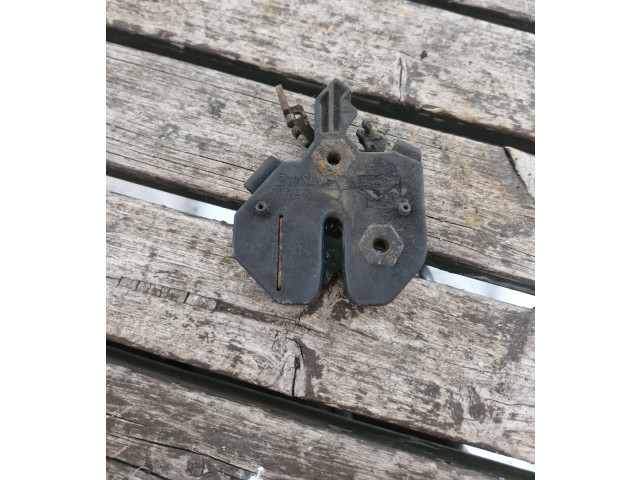 Замок багажника Volvo S80 1999 - 2003 года