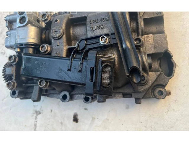 Масляный насос  CFG 03L103537, V135  Volkswagen PASSAT B7 