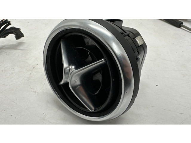 Боковая воздушная решётка