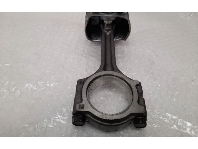  Поршень с шатуном    Renault Clio III  