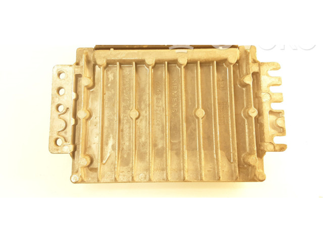 Řídící jednotka S110114000, 8200057536 Ford Focus 2001