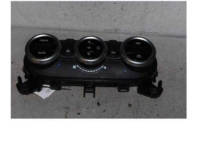 Блок управления климат-контролем    Fiat 500L