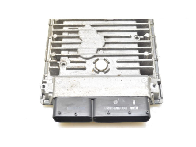 Блок управления двигателя 03L906023LN   Skoda Rapid (NH)