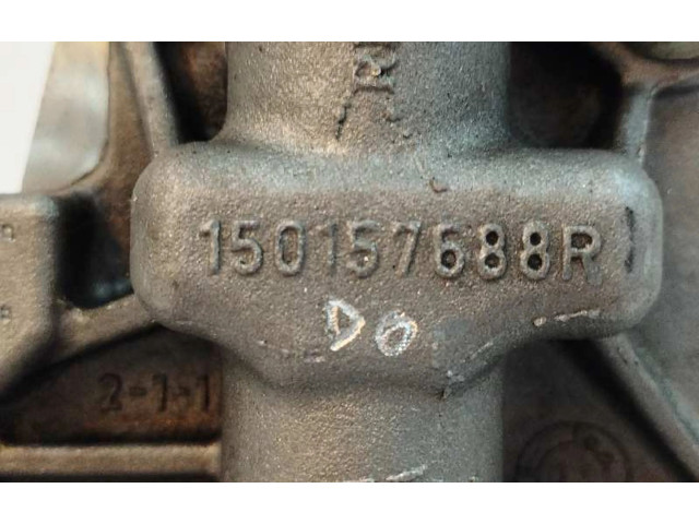 Масляный насос  M9R786 150157688R  Renault Trafic II (X83) 