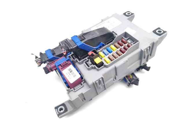 Блок предохранителей 00520028650, 28444383   Opel Combo D    