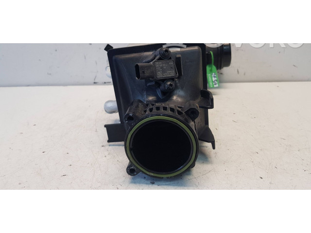 Интеркулер 04E145785E Audi A3 S3 8V