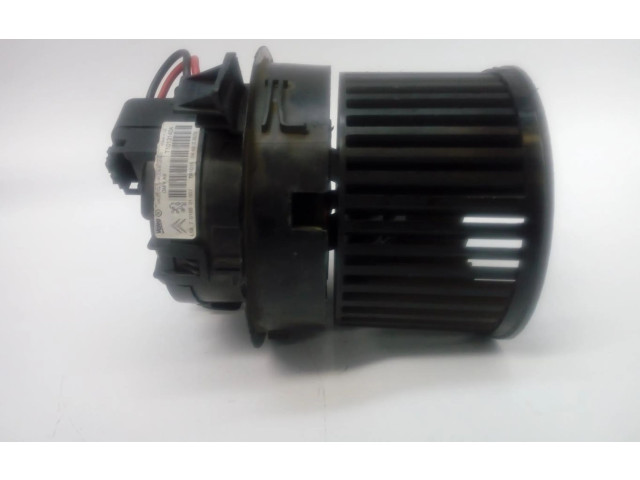 Вентилятор печки    1608182080   Peugeot 2008 I