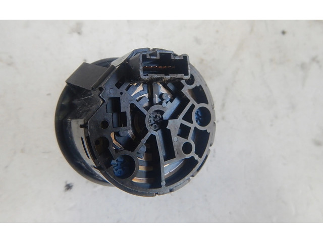 Включатель блокировки дифференциалов 4ASX7Z155AA   Nissan Titan   