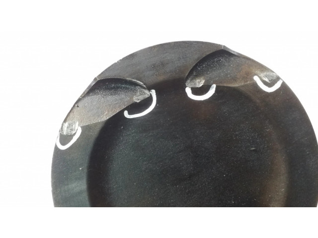 Píst 7565233 BMW 7 F01 F02 F03 F04 pro benzínový motor 4.4