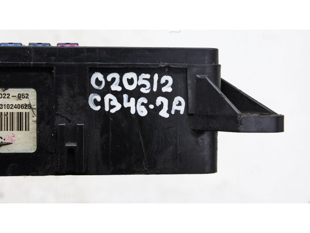 Pojistková skříňka 0k53h66760 KIA Carnival 2002