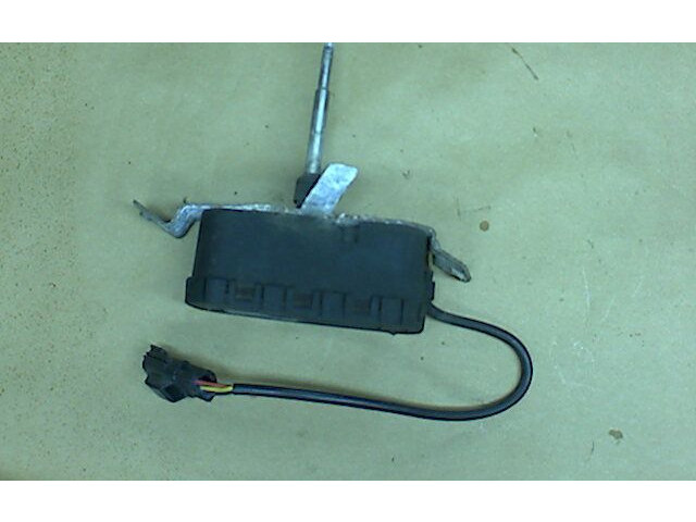 Моторчик стеклоочистителя 8620953 Volvo S80