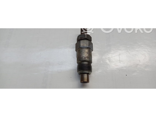 Vstřikovač 710681   Nissan Patrol Y60     