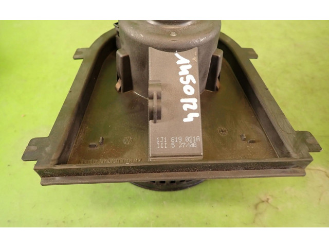 Вентилятор печки    1J1819021A   Volkswagen Bora