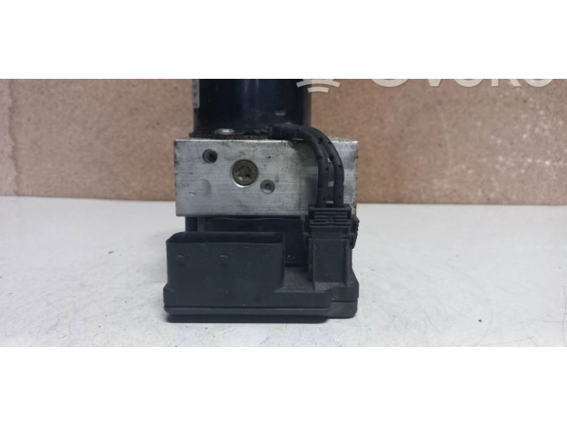 Блок АБС 9496942   Volvo  V70  2005 - 2008 года