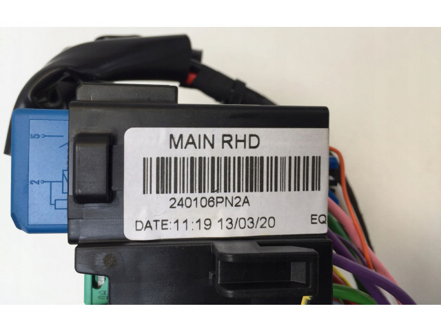 Pojistková skříňka 243805499R, 240106PN2A Nissan Juke II F16 2021