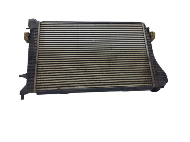 Интеркулер  1K0145803AL   Volkswagen Caddy 