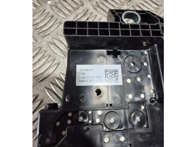 Блок предохранителей 32359306 Volvo XC40