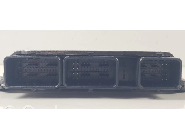 Řídící jednotka 215842882B, 8200387138 Renault Megane II 2005