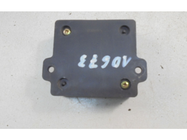 Блок управления MR489276, MR489276 Mitsubishi Space Runner