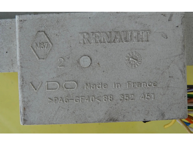 Дисплей 7700421764, 231020035003 Renault Twingo I