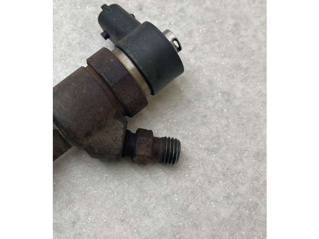 Форсунка 0445110251, 30750283    Volvo V70   