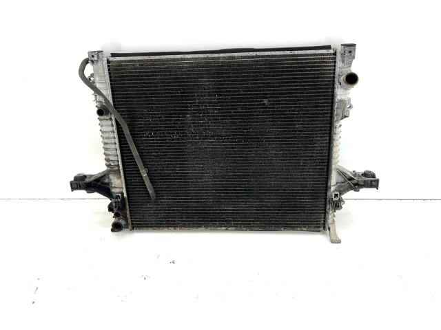 Рулевая рейка Радиатор охлаждающей жидкости 8684366 Volvo XC90 2003 - 2006 года