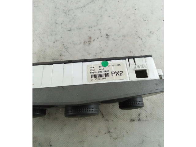 Блок управления климат-контролем 13201300 Vauxhall Astra H