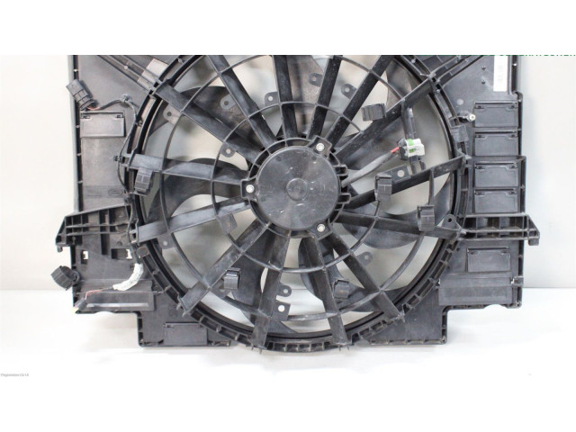 Вентилятор радиатора T2H45980, T2H1831 Jaguar XE