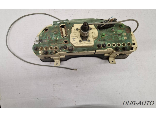 Топливная рампа 25063526 Opel Vectra A