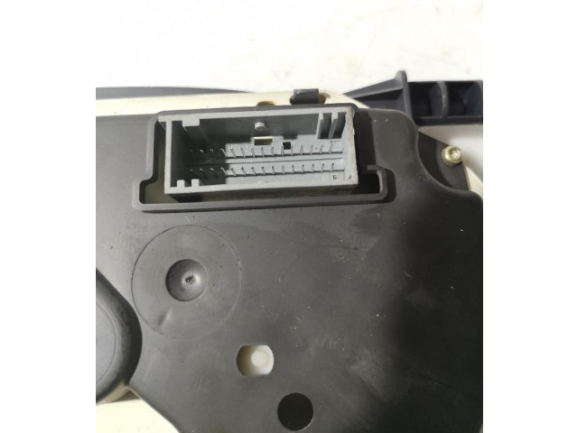 Спидометр (приборный щиток) P8200261102   Renault Clio II   