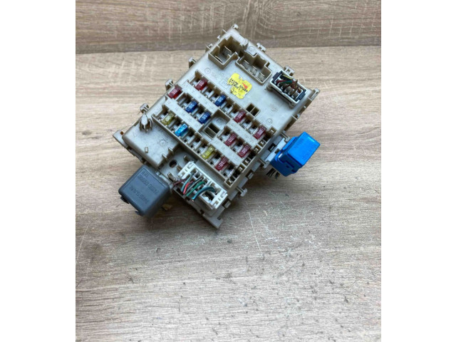 Pojistková skříňka 243505M300 Nissan Almera N16 2000