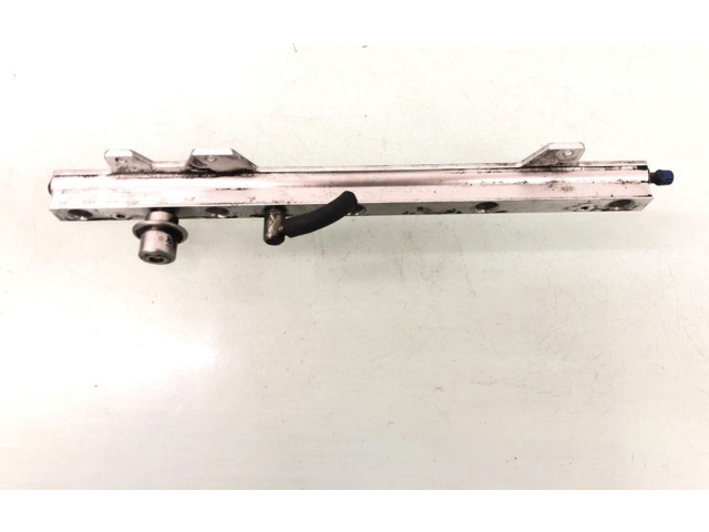 Топливная рампа 9202710, 1341146 Volvo S60 для двигателя B5234T3