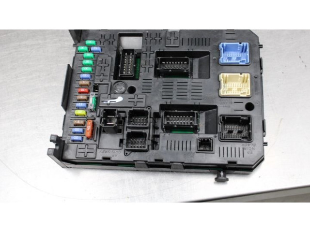 Блок предохранителей 966405908001   Citroen C5    