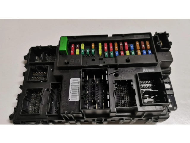 Блок предохранителей FU5T15604 Ford Fusion II