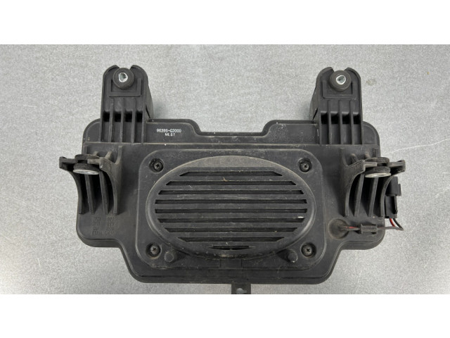 Громкоговоритель в панели