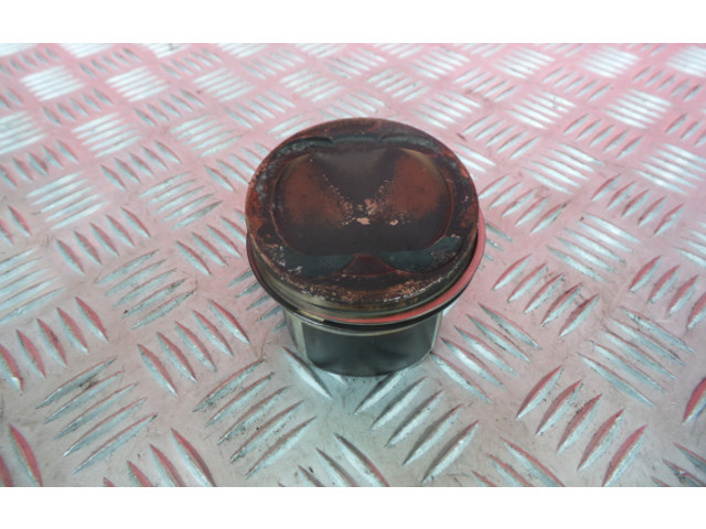  Поршень  R021, 568  Volkswagen Phaeton  