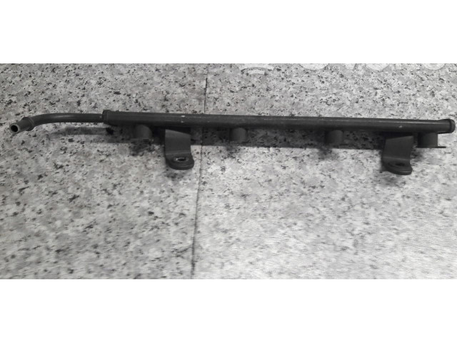 Топливная рампа Mitsubishi Colt