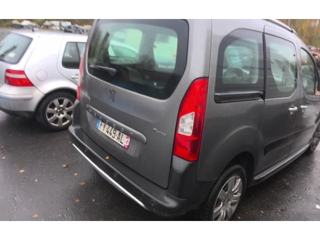 Интеркулер  0384L9   Peugeot Partner 