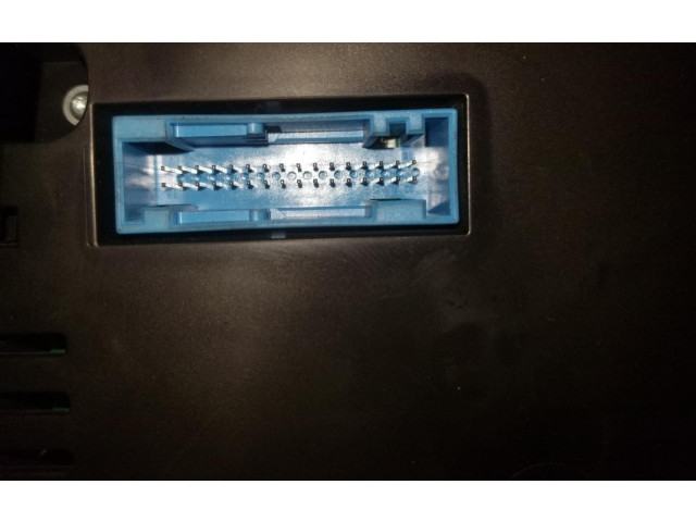 Панель приборов 1T0920875N   Volkswagen Touran II       