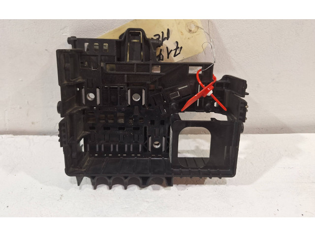 Блок предохранителей 13362767 Opel Meriva B