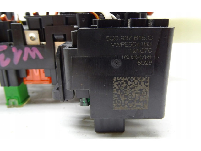 Блок предохранителей  5Q0937615C   Audi A3 S3 8V    