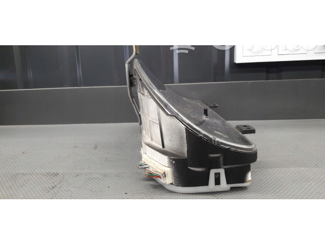 Панель приборов GE6WD Mazda 626