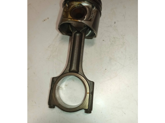  Поршень с шатуном m9r m9r  Renault Trafic II (X83)  