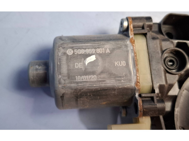 Блок АБС 5Q0959801A   Volkswagen  Golf VIII  2019 -  года