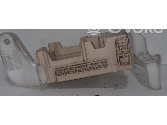 Блок предохранителей    Peugeot 108    