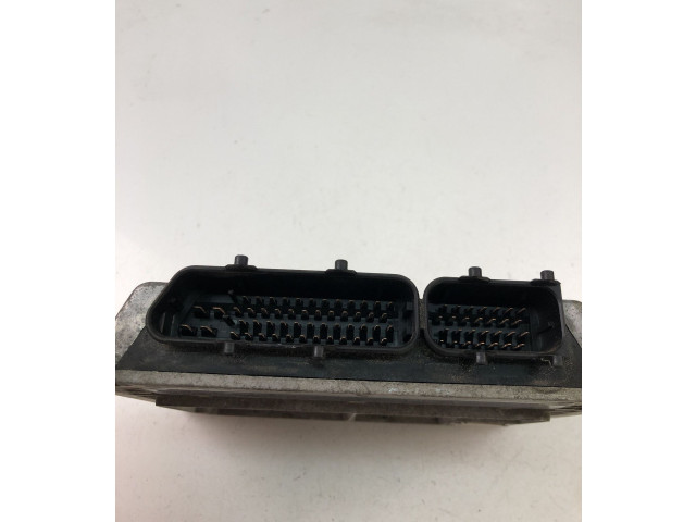 Řídící jednotka 047906030N Skoda Felicia I 1998