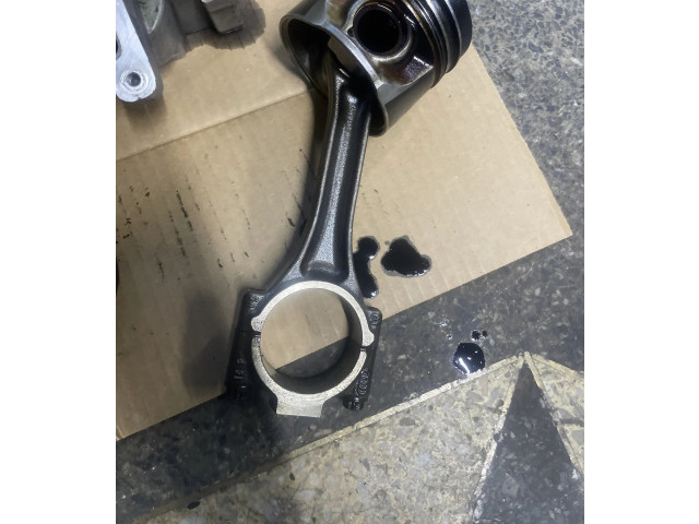 Píst    Volkswagen Caddy    Bls 