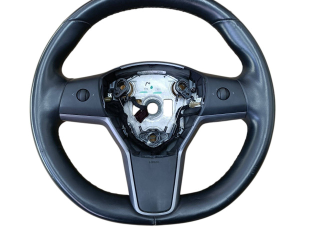 Руль Tesla Model 3 2017 - года 108568200B, 110532400G