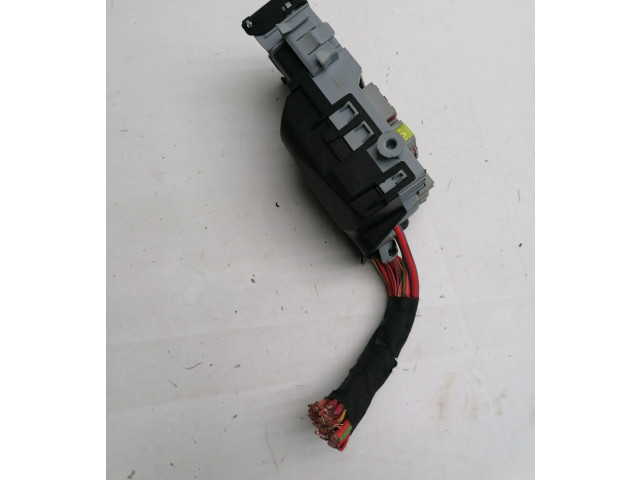 Pojistková skříňka 13222786 Opel Zafira C 2015