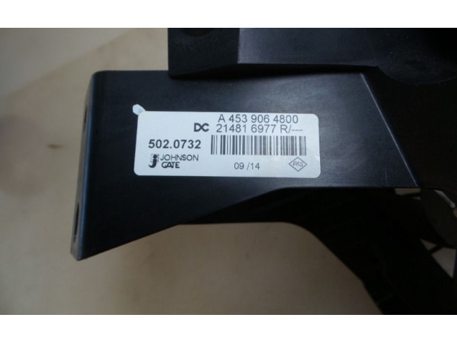 Комплект вентиляторов     214812232R, 214812232R    Renault Twingo III 